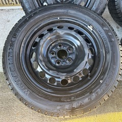 185/60R15 スタッドレス　シエンタ等　中古　ダンロップの画像