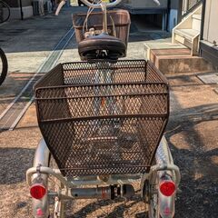 電動三輪自転車（バッテリー付き）の画像