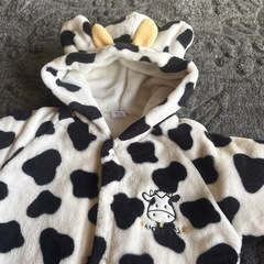 牛さんふわもこロンパース　50〜70の画像