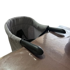 ベビー テーブルチェア グレー トレイ付きの画像