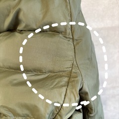 UNIQLO KIDS ウォームパデッドパーカ 140 オリーブ 中綿 アウターの画像