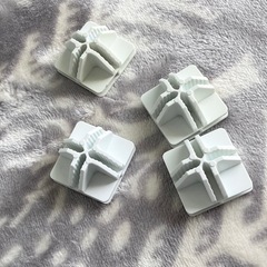 ダイソー ワイヤーネット 白　40cm×40cm 10枚 +接続用の部品等の画像