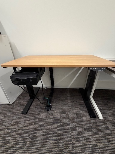 昇降式テーブル×リクライニングちぇあチェア