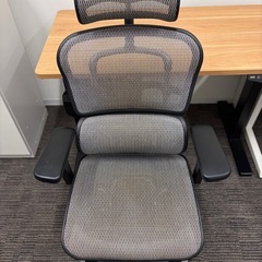 昇降式テーブル×リクライニングちぇあチェアの画像