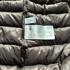 ユニクロ　ダウンベスト　の画像