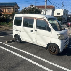 物を積んで運ぶのに最適、ダイハツハイゼット4WDスタッドレスタイア4本オマケ付きの画像