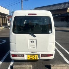 物を積んで運ぶのに最適、ダイハツハイゼット4WDスタッドレスタイア4本オマケ付きの画像