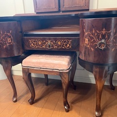 アンティーク　ドレッサー　猫脚　化粧台　　の画像