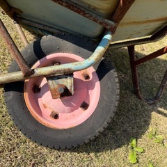 一輪車(ガーデニングなどに)の画像