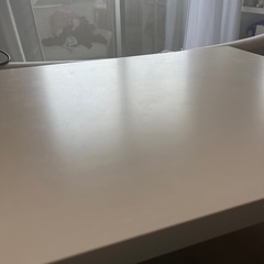 200cm✖️60cmのIKEAの机の画像