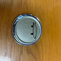 缶バッチ　メロンパーカーNAROYAの画像