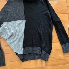 セーター、カーディガン、tシャツの画像