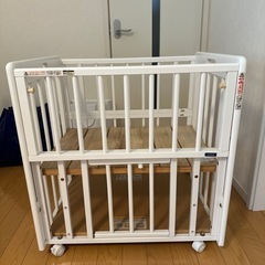 【取りに来てくれる方のみ】カトージベビーベッドの画像