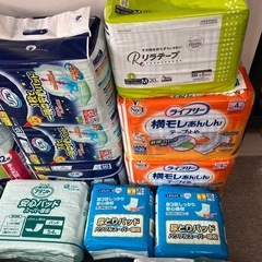 介護 大人用　テープ止めMサイズ 尿取りパッド オムツ たくさんセットの画像