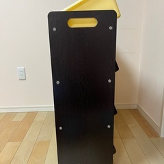 おもちゃラックの画像