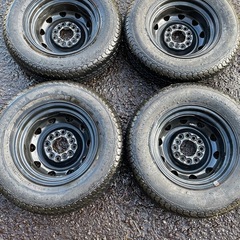 145R12軽トラ用ホイールタイヤセットの画像