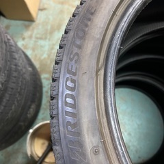 タイヤ　BRIDGESTONE BLIZZAK VRX2 225/45 R18 2017年製 冬タイヤ　4本の画像