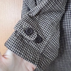 茶色チェックコートの画像