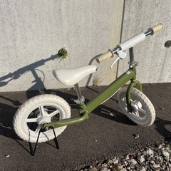 ストライダー　自転車の画像