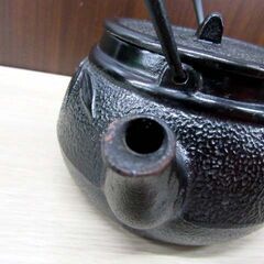 五進 鉄瓶 鉄器 幅 約15.5cm ブラック 急須 中古 茶器 茶道具 苫小牧西店の画像