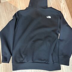 THE NORTH FACE パーカー　新品同様の画像