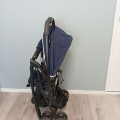ベビーカー【Aprica】カルーンエアー　ネイビーの画像