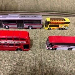 トミカ siku バスの画像
