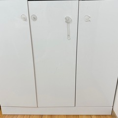 【京都市】キャビネット カウンター下可 ホワイト鏡面調の画像