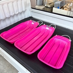 ソリ　大人用2台、子供用1台　3台セットの画像