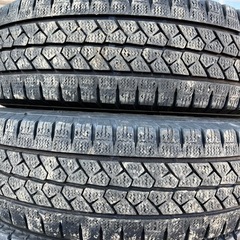 ハイエース スタッドレスの画像