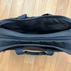 TUMI ビジネスバッグの画像