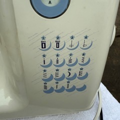 ジャノメ（JANOME）の電子ミシンアニュドール Y707の画像