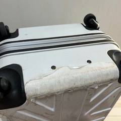 キャリーケース　スーツケースの画像