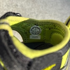 子供のサンダルの画像