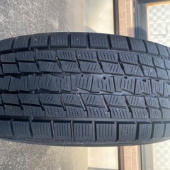 スタッドレスタイヤ⭐︎アルミホイル付き#ハイラックス#ランクル
などの画像