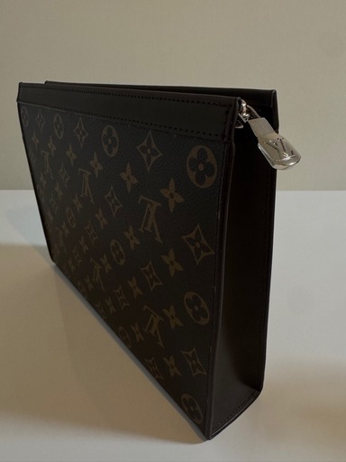 Louis Vuitton モノグラム クラッチバッグ