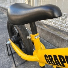 ペダルなし自転車　キックバイクの画像