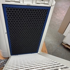 SHARP 加湿空気清浄機 KC-N50-W（2020年製） 清掃・動作確認済み
の画像