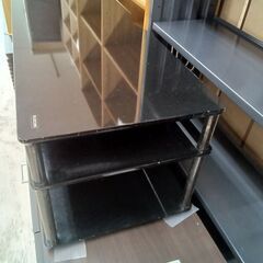 リユースのサカイ栃木店★ジモティ割あり★ ELECOM TV台 ブラック W105×D40×H35 クリーニング済み TC11598の画像