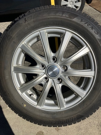 【フリード】スタッドレス＆アルミホイール４本セット