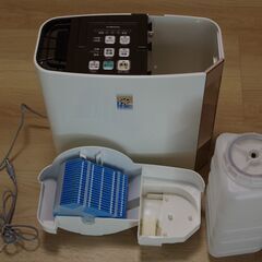 コロナのハイブリッド加湿器UF-H5021Rの画像