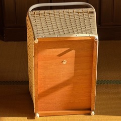 キャビネットのような何かの画像