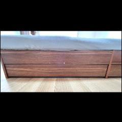 ダブルベッド&マットレスの画像