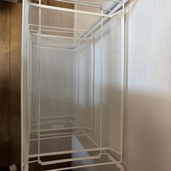 お部屋に1台、キャスター付き3段ラック　無料で差し上げますの画像