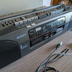 レトロのラジカセの画像