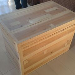 木箱の画像