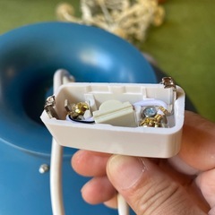 青と白の多層ペンダントライト　モダンデザイン　　ブルー　ミッドセンチュリーの画像