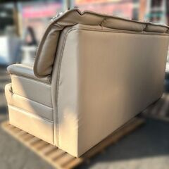 【自社配送は札幌市内限定】3人掛ソファ 合皮 幅195cm ベージュ 中古【藻岩倉庫保管品】の画像