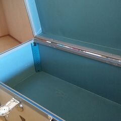 鍵付き収納ケースの画像