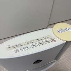 SHARP 加湿セラミックファンヒーター HX-H120-Wの画像